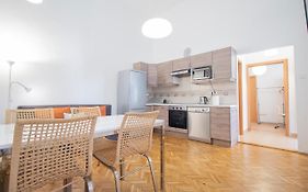 Basilica Two Bedroom Apartment