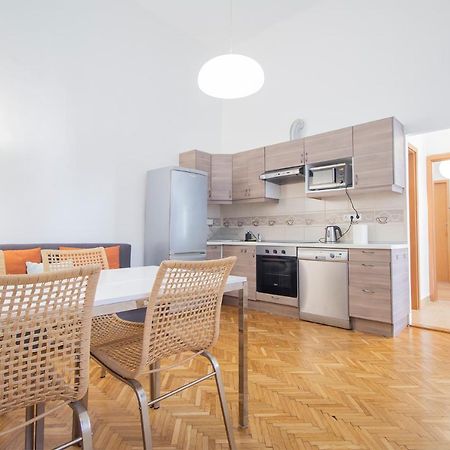 Basilica Two Bedroom Apartment Budapest Esterno foto