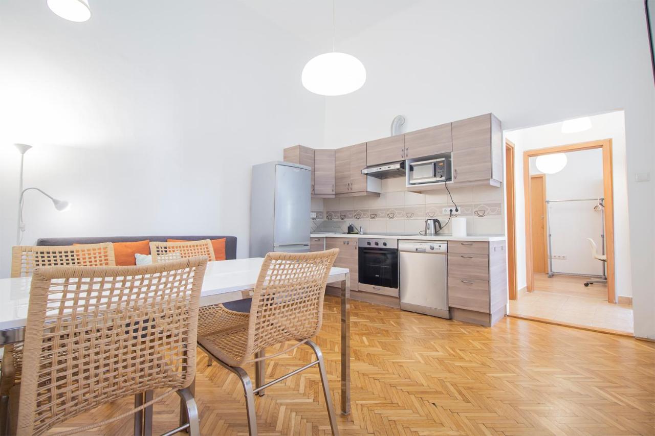 Basilica Two Bedroom Apartment Budapest Esterno foto