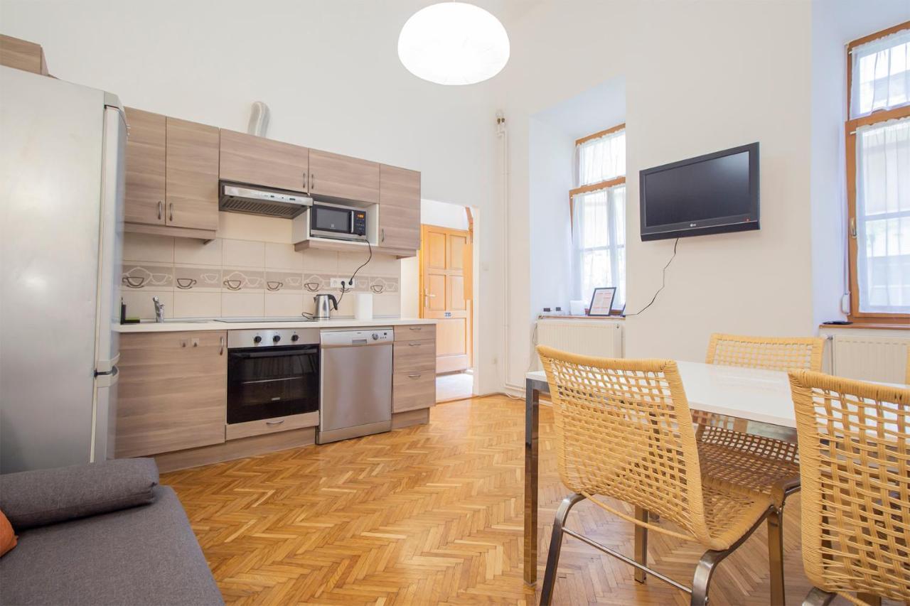 Basilica Two Bedroom Apartment Budapest Esterno foto
