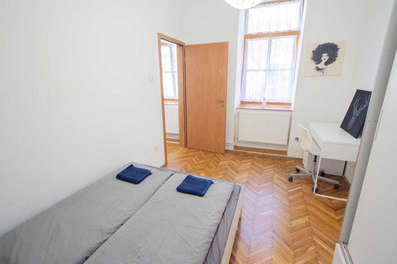 Basilica Two Bedroom Apartment Budapest Esterno foto